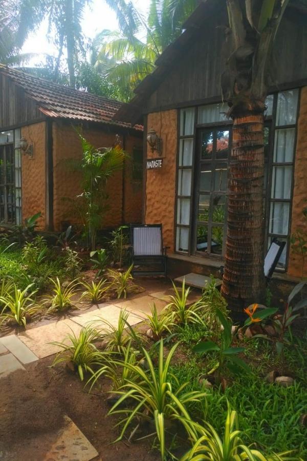 The Village Anjuna Bagian luar foto