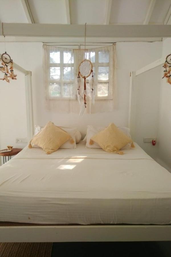 The Village Anjuna Bagian luar foto