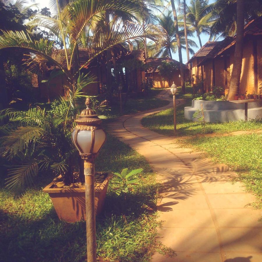 The Village Anjuna Bagian luar foto